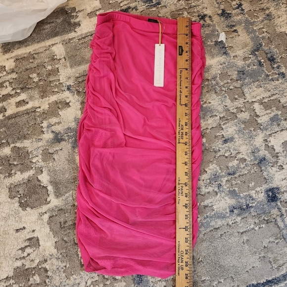 NWT House Of Harlow 2 Piece Skirt Crop Top Mesh Stretch Ruched Size XS Hot Pink - Picture 15 of 16